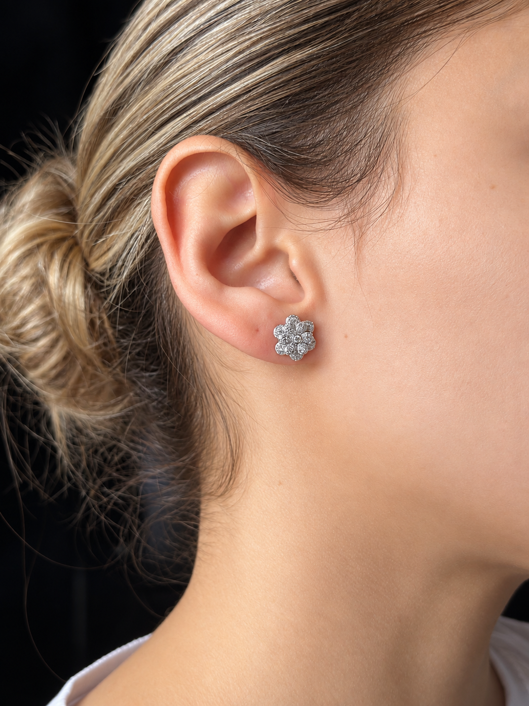 14k white gold 2 layer flower diamonds earrings