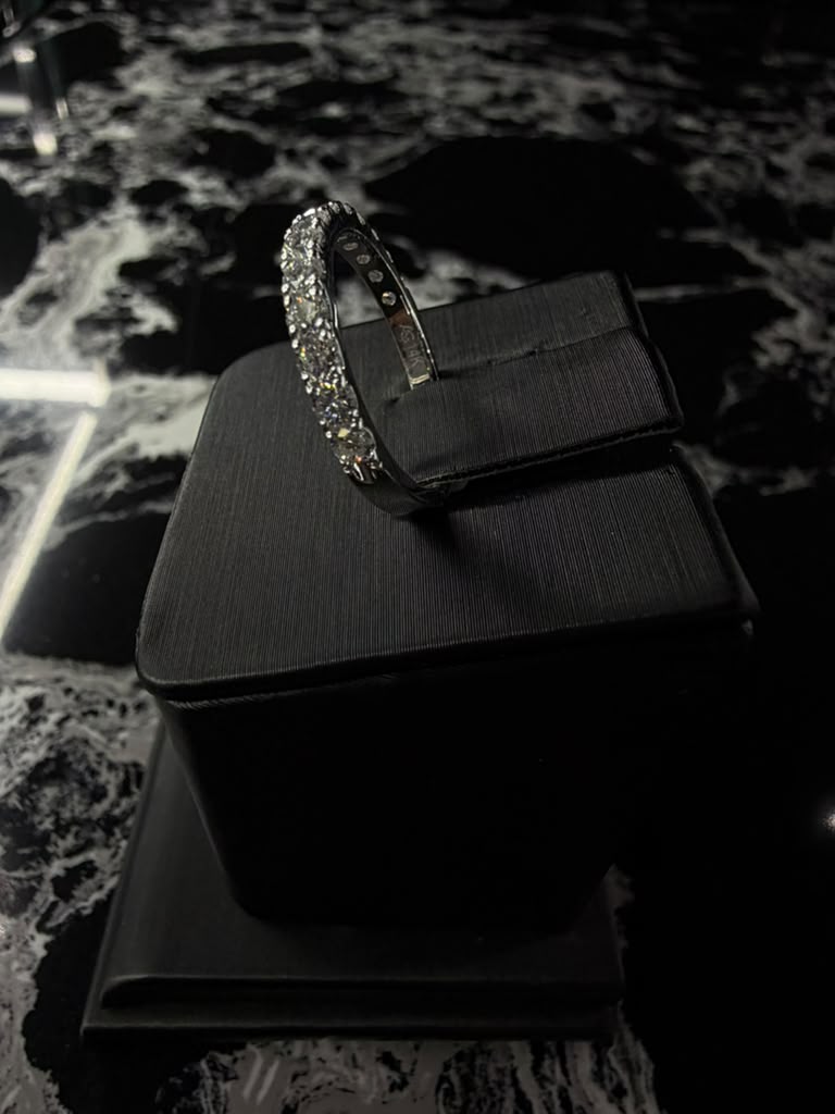 14k white gold diamond ring