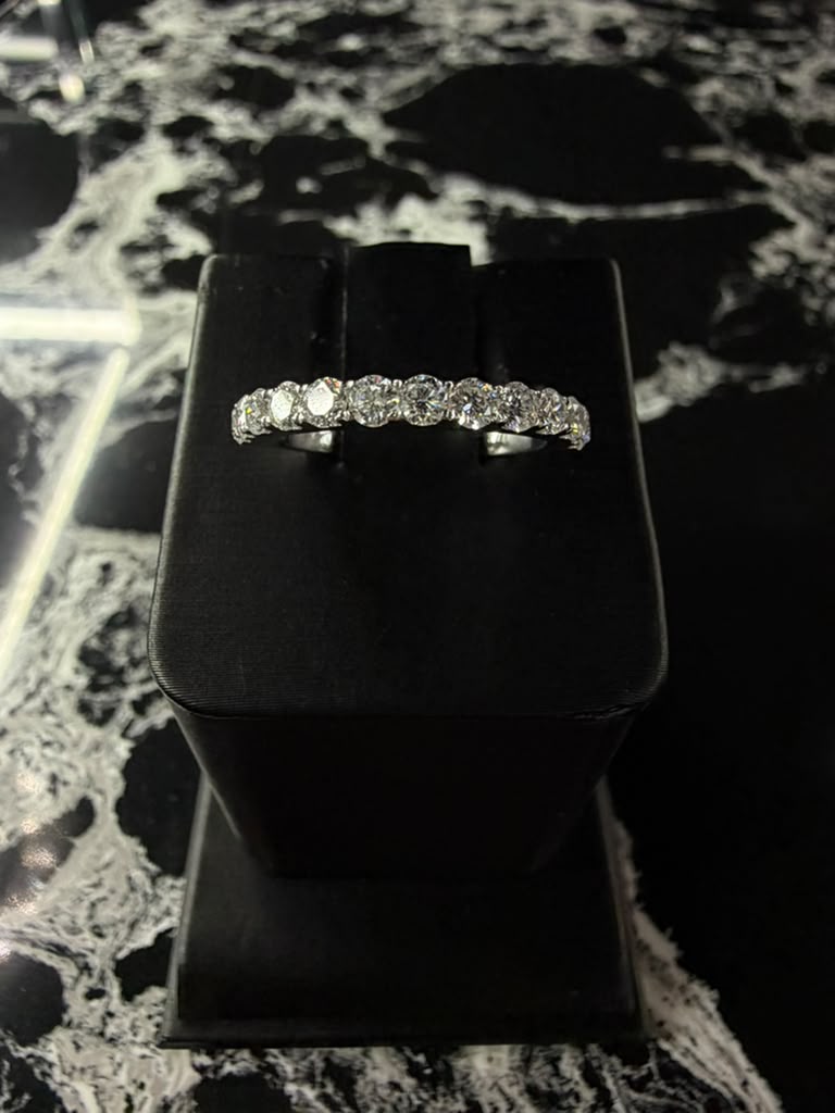 14k white gold diamond ring