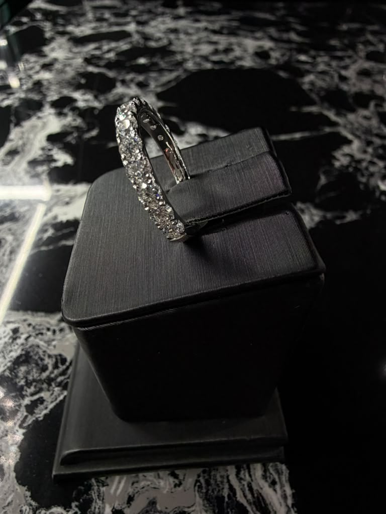 14k white gold diamond ring