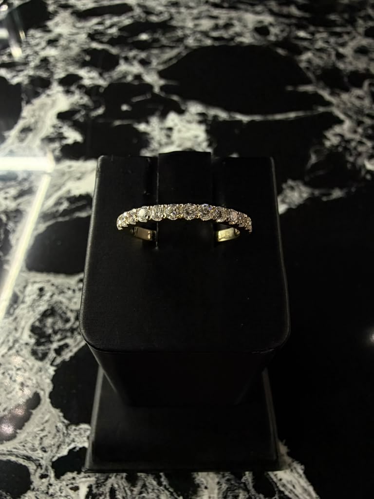 14k yellow gold diamond ring