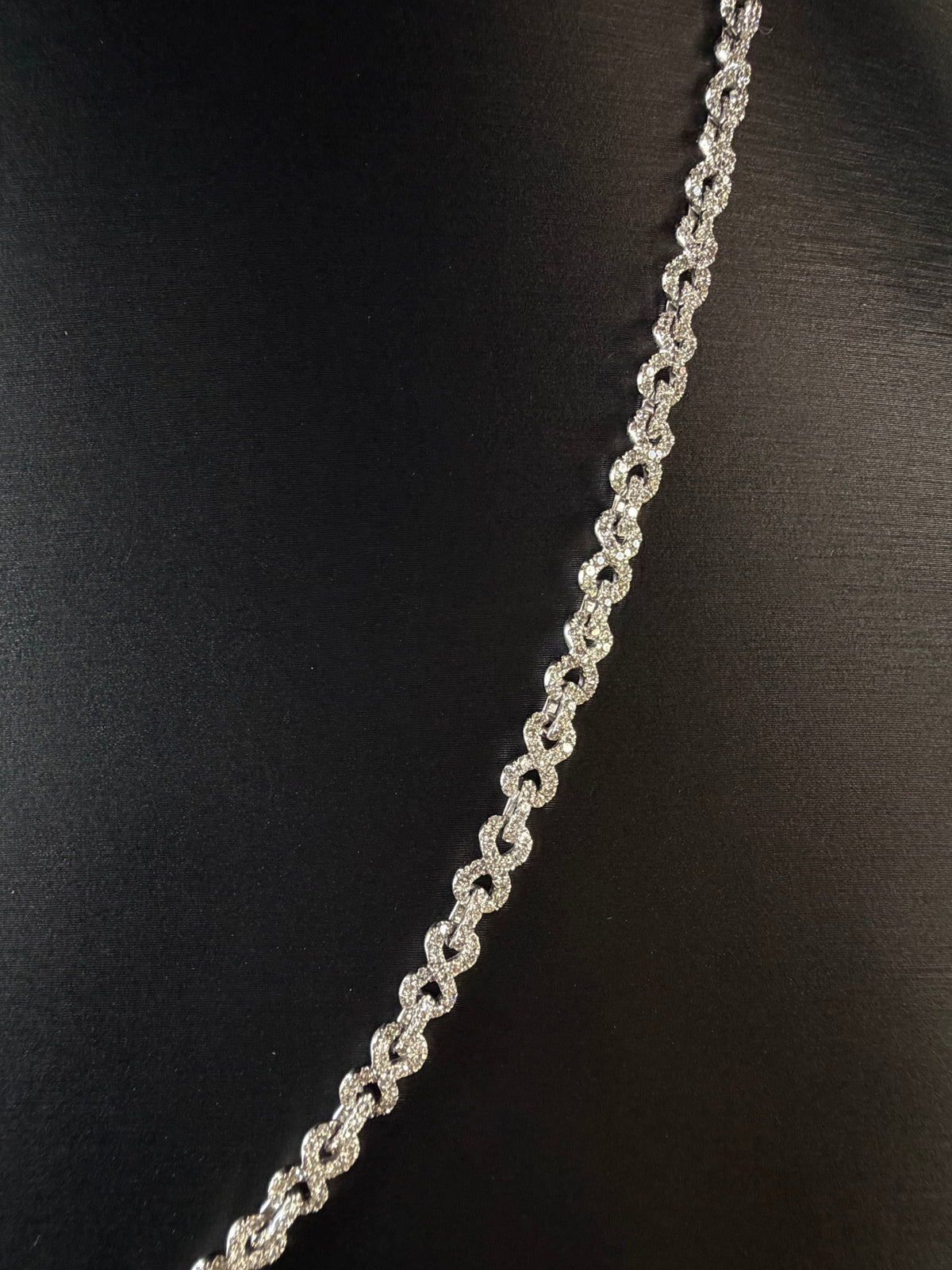 Natural Diamond Chain infinity rolo link 10k