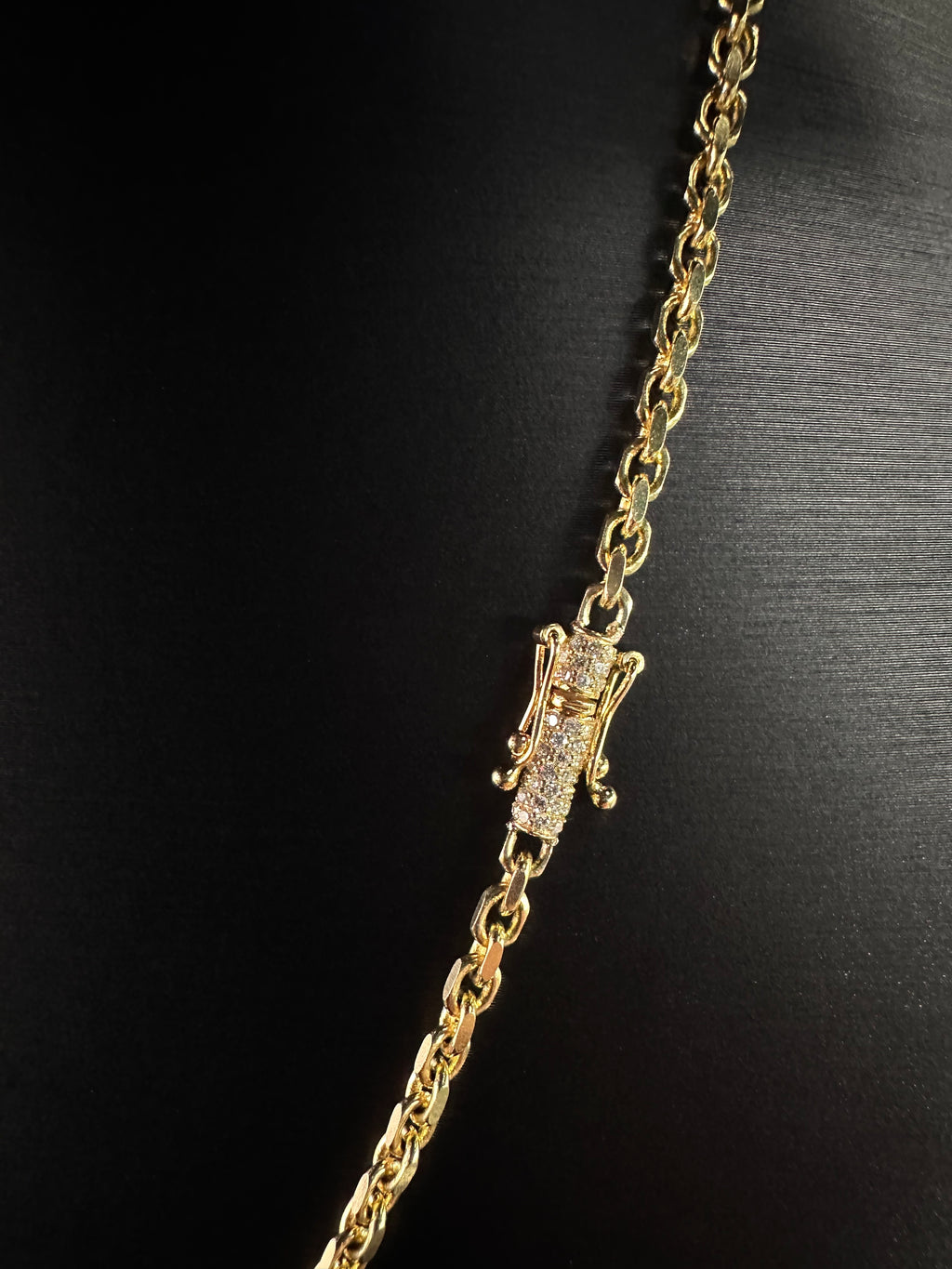 Anchor Chain 3mm 14k Diamond Lock