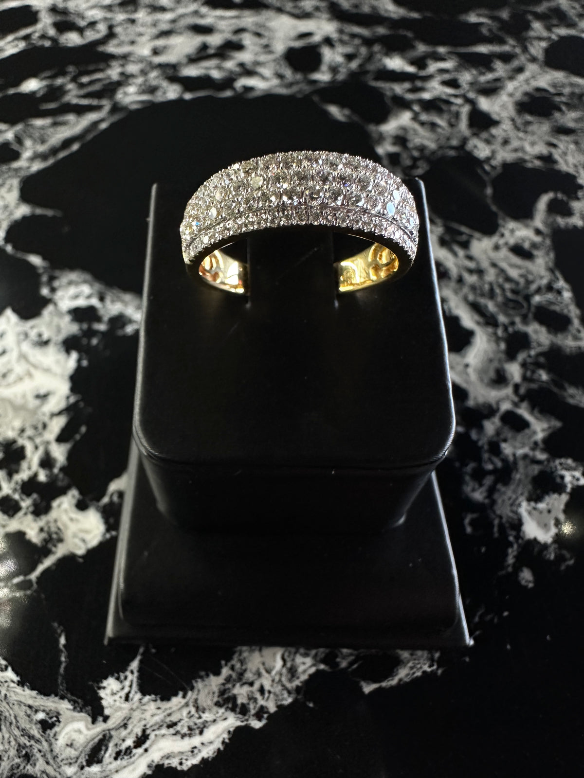 NATURAL DIAMOND RAISE PAVE RING 14K