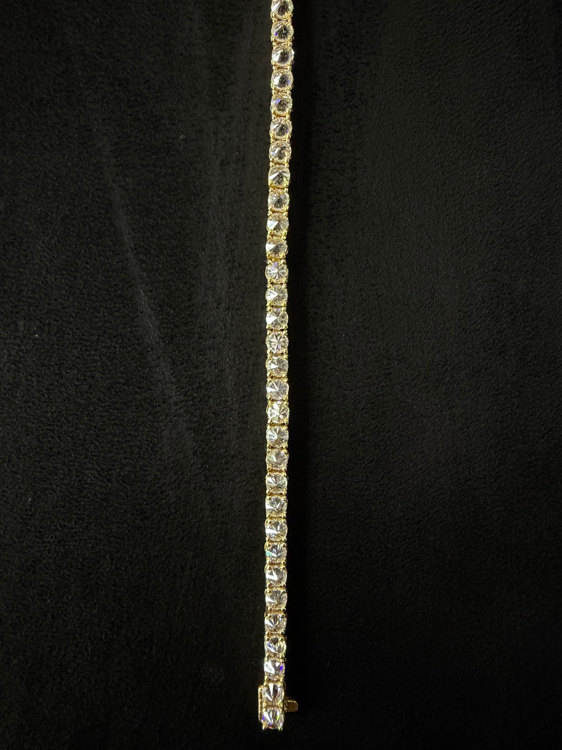 LAB DIAMOND UPSIDE DOWN TENNIS BRACELET 14K