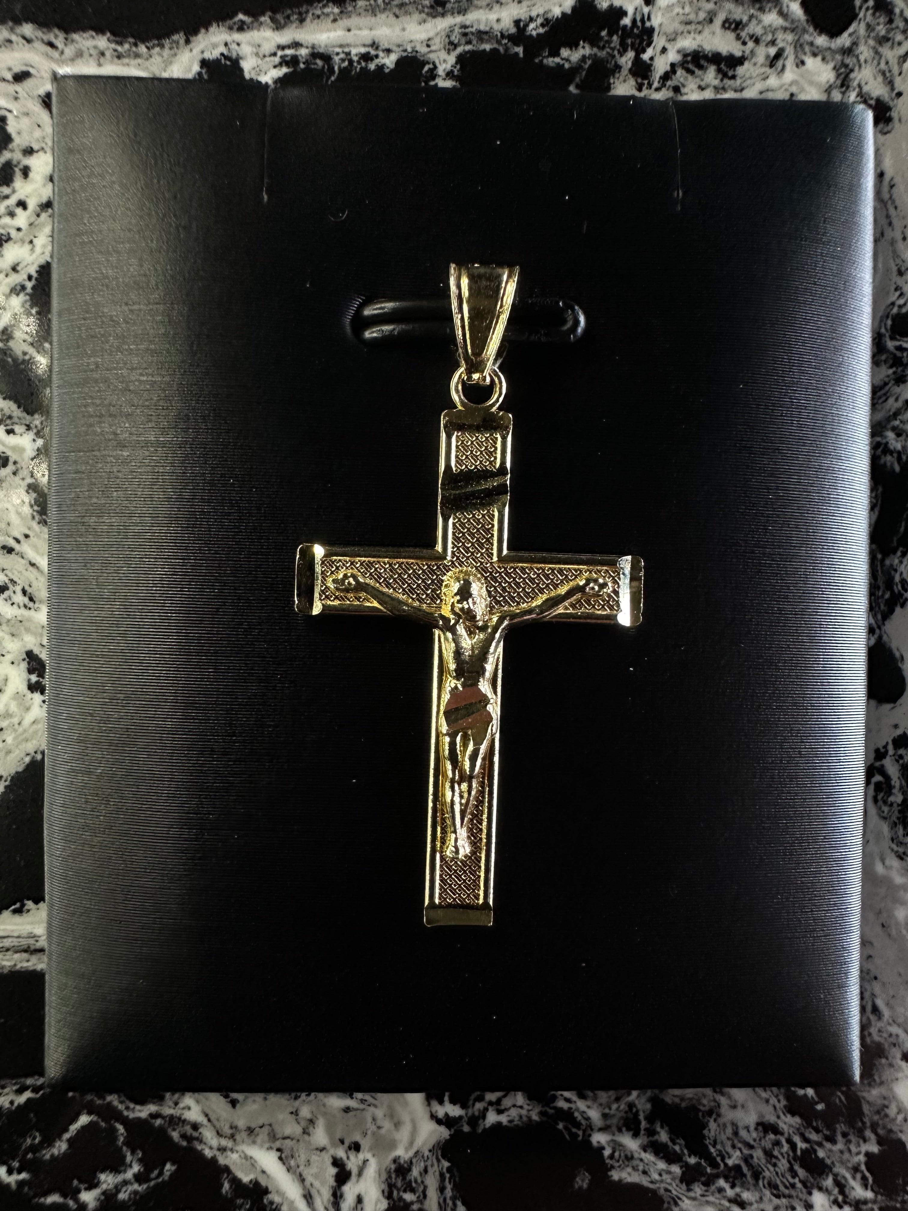 14K CROSS PENDANT