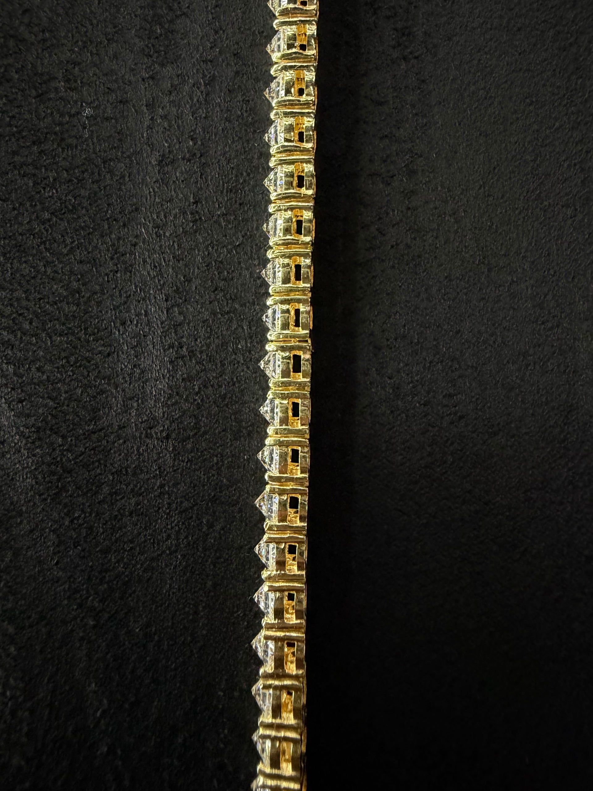 LAB DIAMOND UPSIDE DOWN TENNIS BRACELET 14K