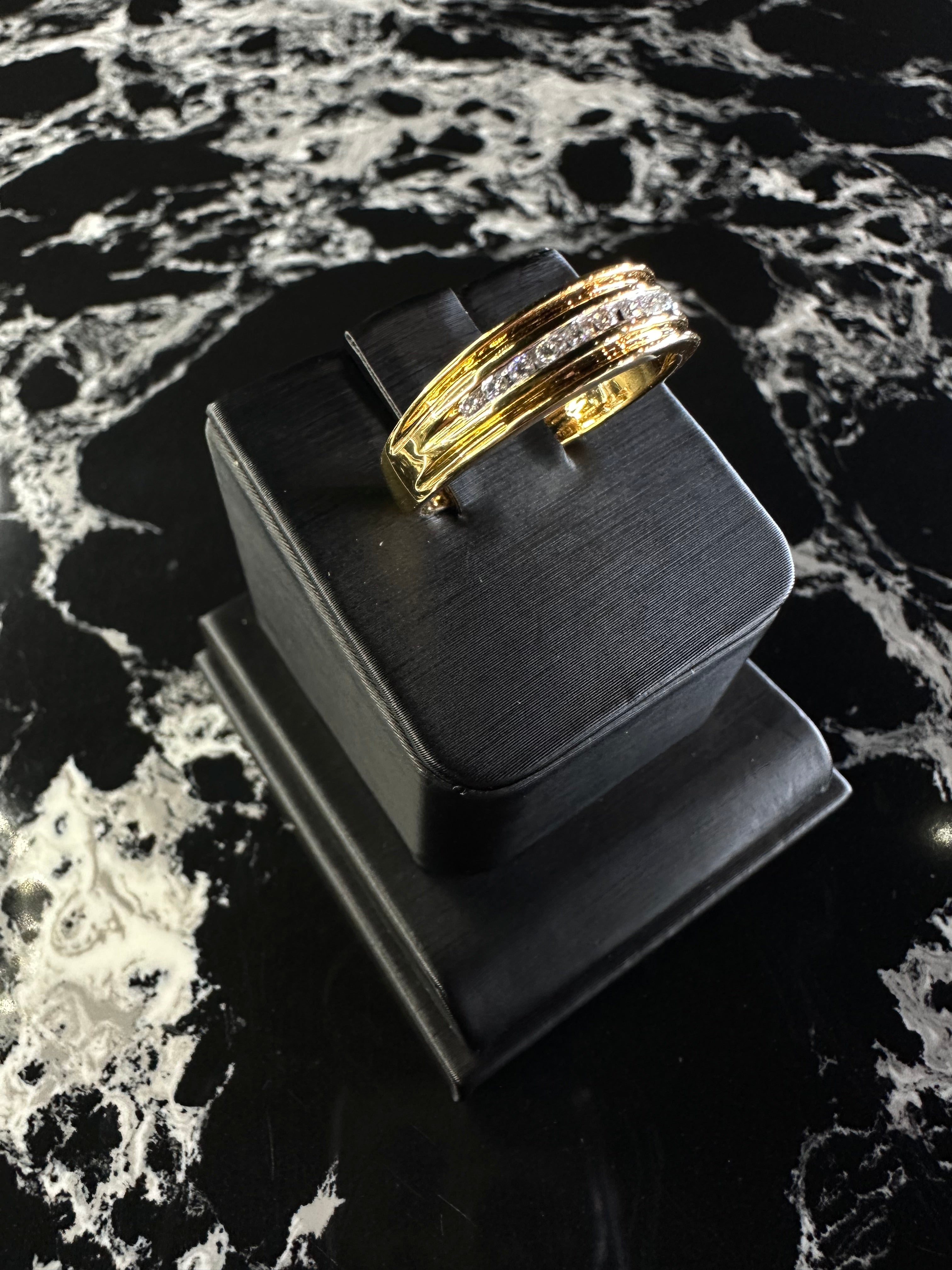 NATURAL DIAMOND MENS RING 14K