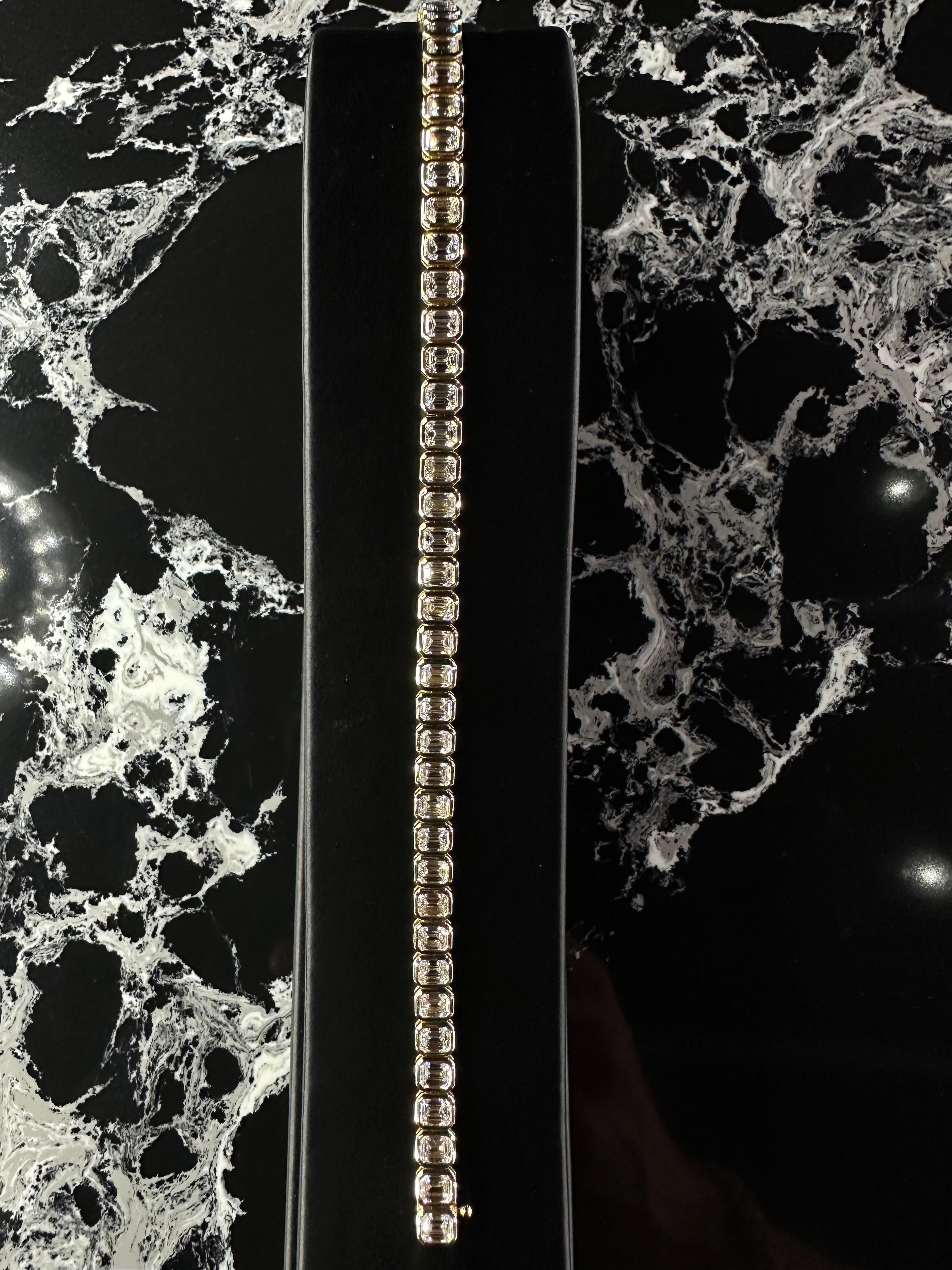 EMERALD LAB DIAMOND TENNIS BRACELET 14K