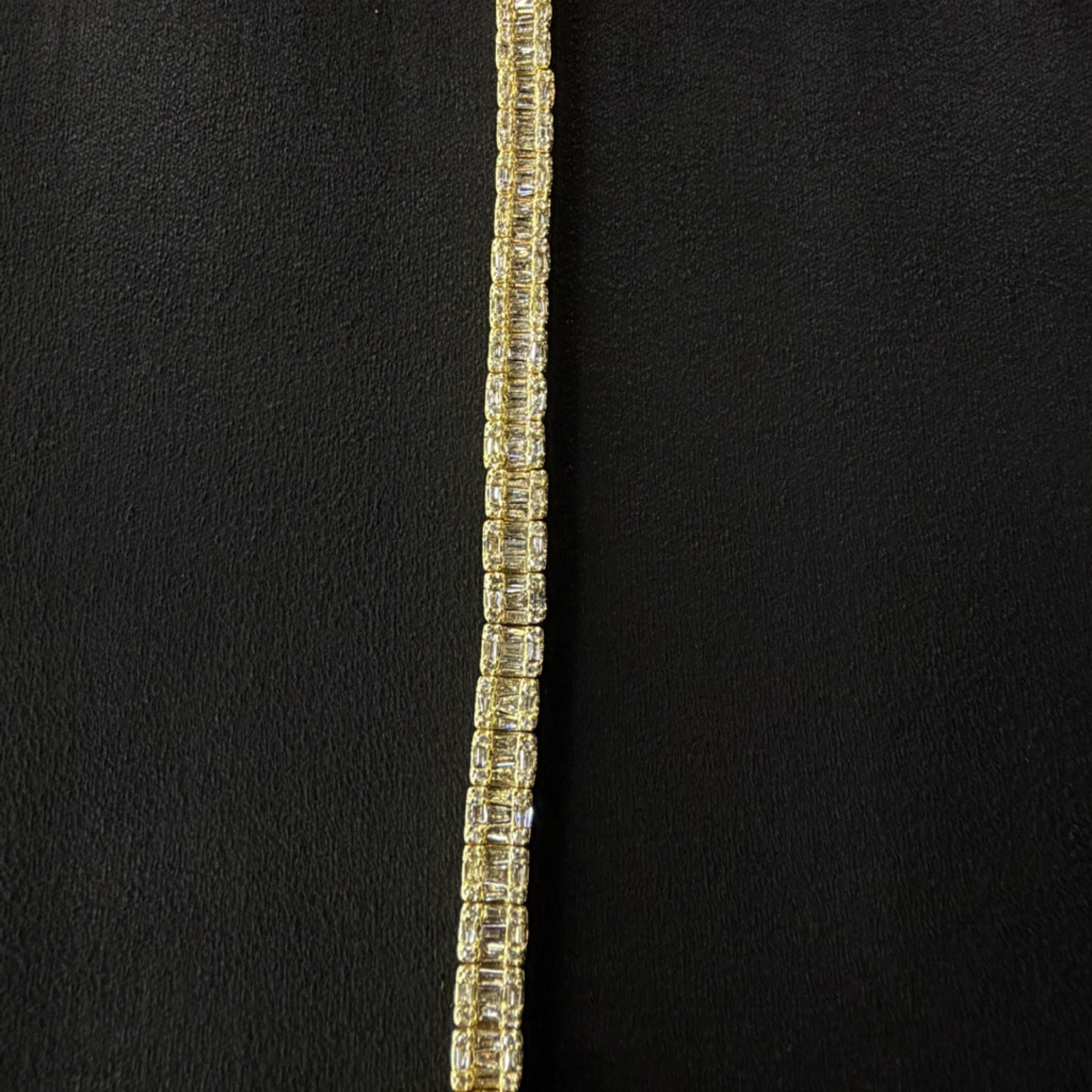 Baguette natural Diamond bracelet 14k